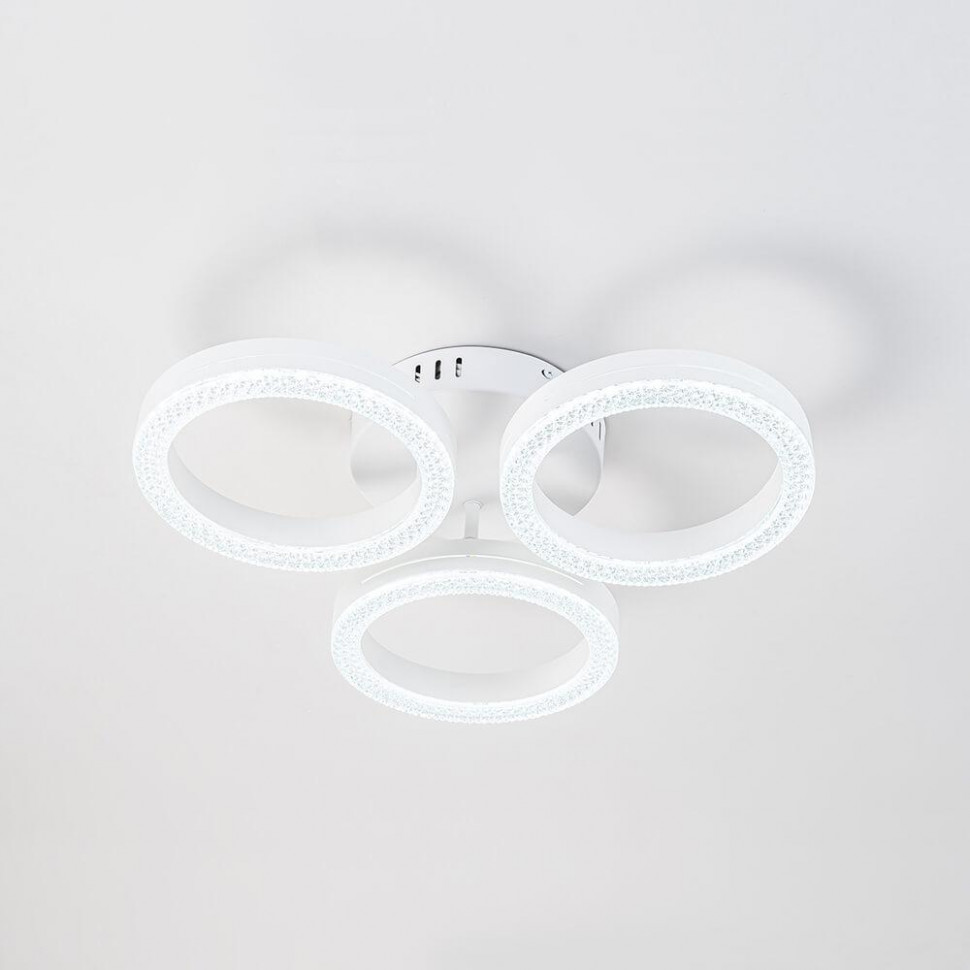 Потолочная люстра Escada Fianit 10282/3LED