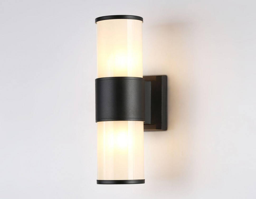 Уличный настенный светильник Ambrella Light Garden ST2455