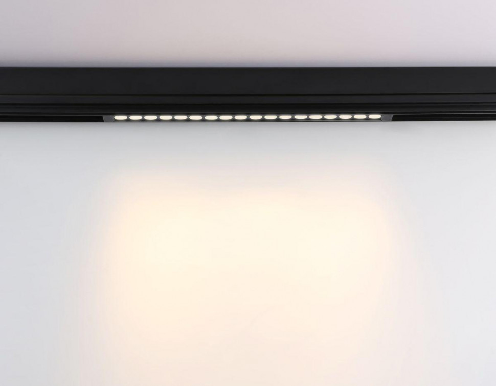 Трековый магнитный светильник Ambrella Light Magnetic 220V GL1314