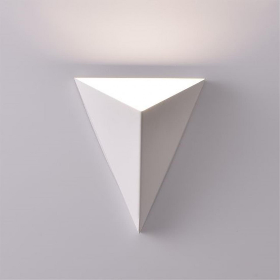 Настенный светильник Arte Lamp Trapeze A2033AP-1WH