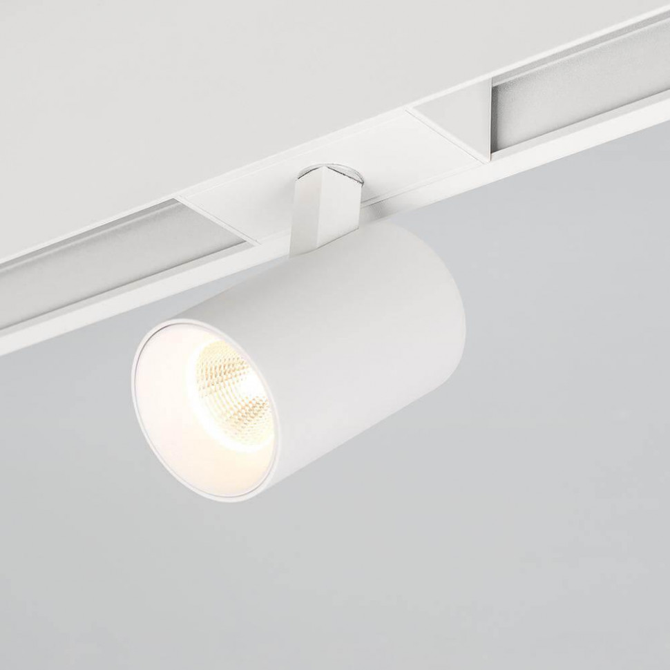 Трековый светодиодный светильник для магнитного шинопровода Arlight Mag-Spot-45-R85-5W Warm3000 030653