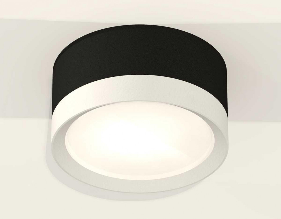Комплект накладного светильника Ambrella light Techno Spot XS (C8102, N8112) XS8102001