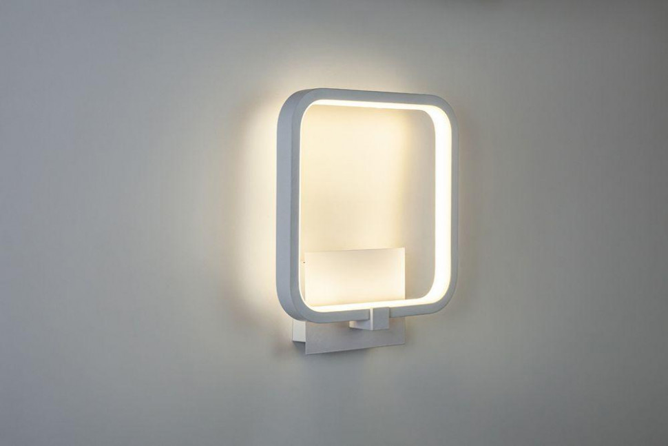 Настенный светильник Escada 10207/SG LED