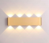 Настенный светодиодный светильник Odeon Light Magnum 3893/8WL