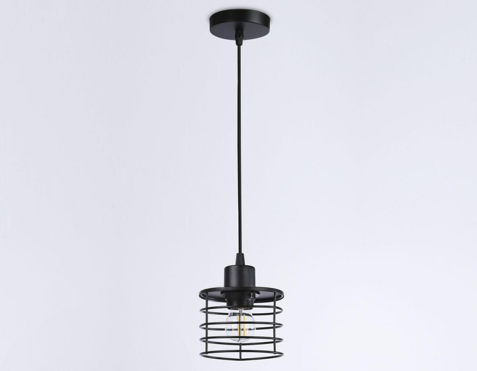 Подвесной светильник Ambrella Light Traditional TR8068