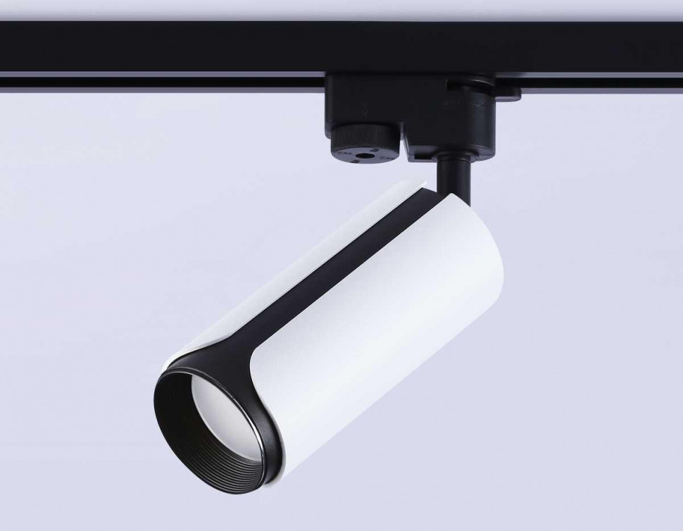 Трековый однофазный светильник Ambrella Light Track System GL5154