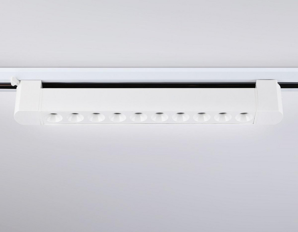 Трековый однофазный светильник Ambrella Light Track system GL6706