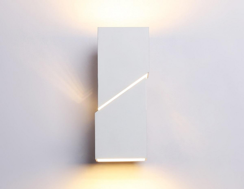 Настенный светильник Ambrella Light Wall FW2474